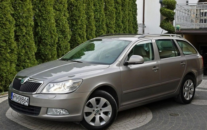 Skoda Octavia cena 23900 przebieg: 189000, rok produkcji 2010 z Mirosławiec małe 232